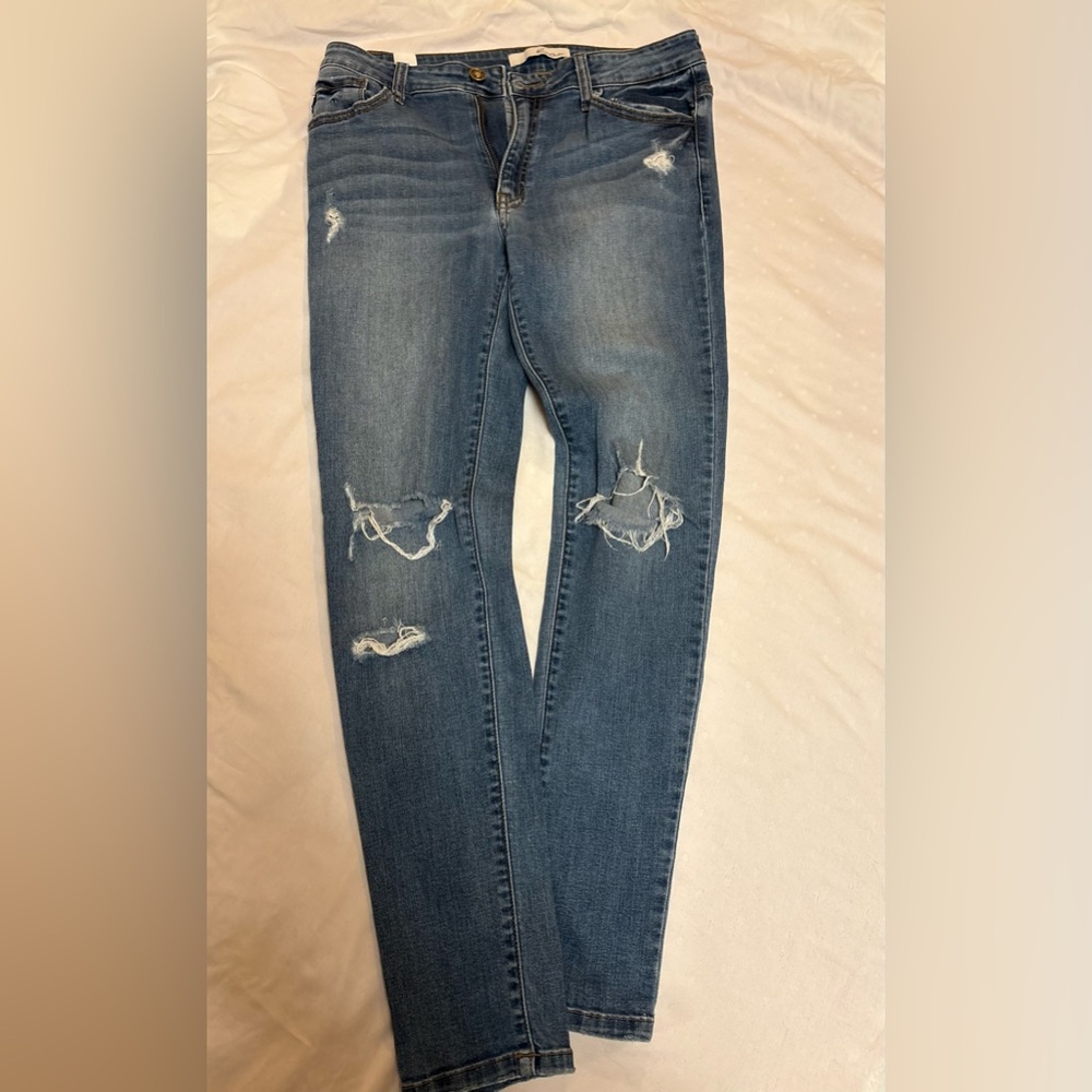 Classic ripped skinny jeans